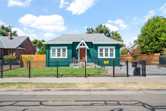 1515 W Harding Way, Stockton, CA 95203