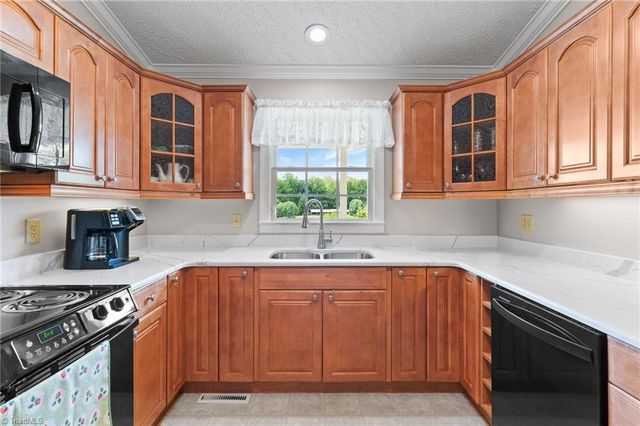 2022 McBride Road, Mount Airy, NC 27030