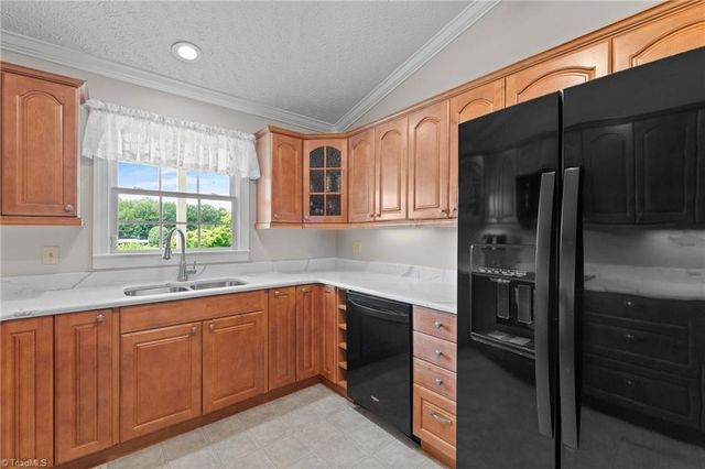 2022 McBride Road, Mount Airy, NC 27030