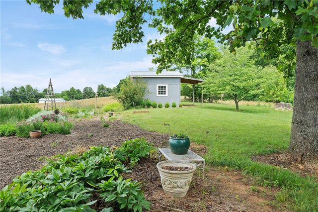 2022 McBride Road, Mount Airy, NC 27030