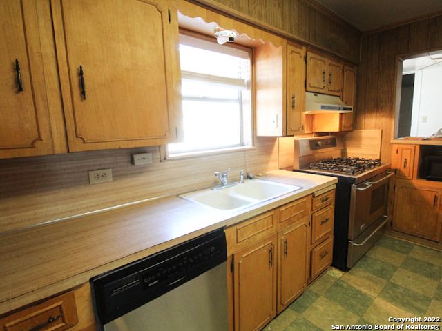 8811 FM 471, San Antonio, TX 78253