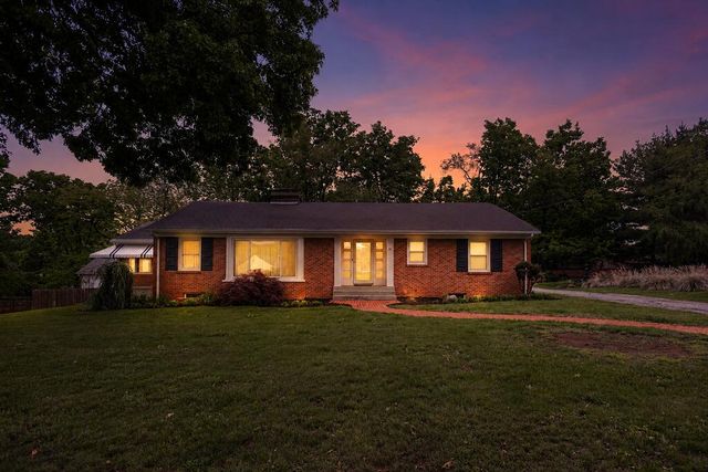 27 Hampton Avenue, Winchester, KY 40391