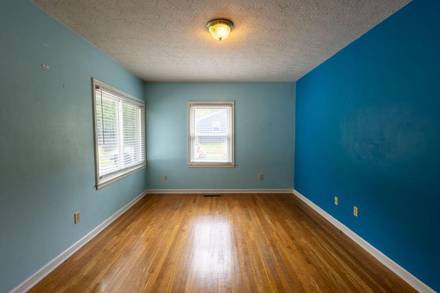 27 Hampton Avenue, Winchester, KY 40391