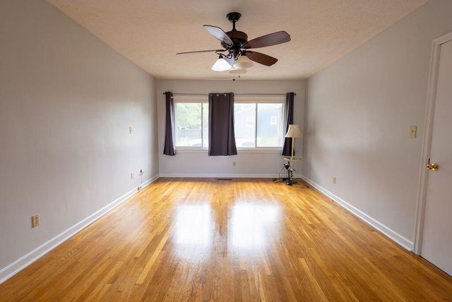 27 Hampton Avenue, Winchester, KY 40391
