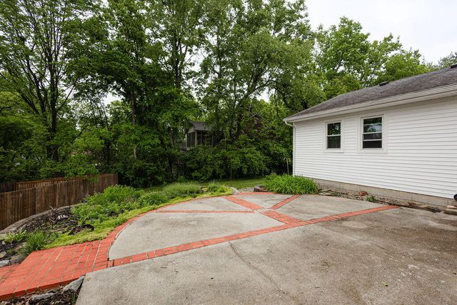 27 Hampton Avenue, Winchester, KY 40391