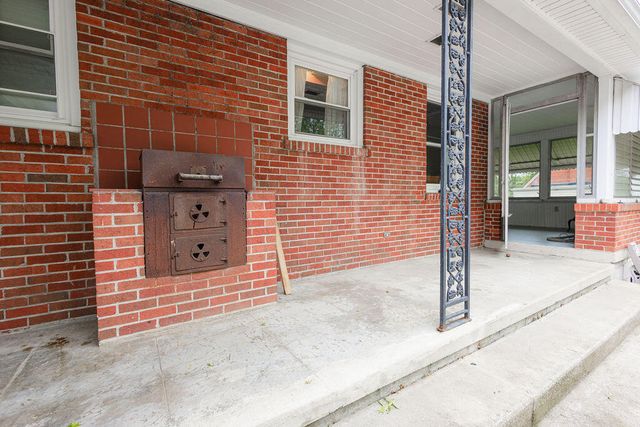 27 Hampton Avenue, Winchester, KY 40391