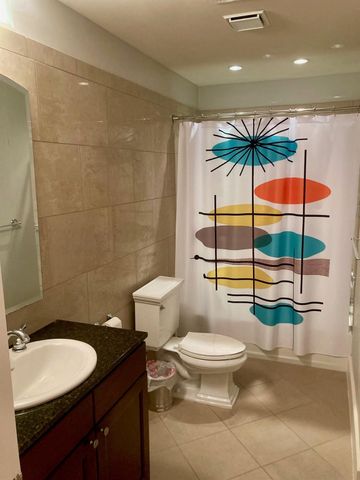 415 22nd Street 4A, Galveston, TX 77550