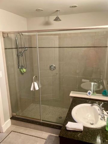 415 22nd Street 4A, Galveston, TX 77550