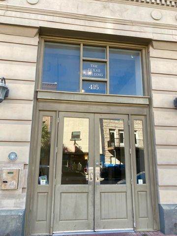 415 22nd Street 4A, Galveston, TX 77550