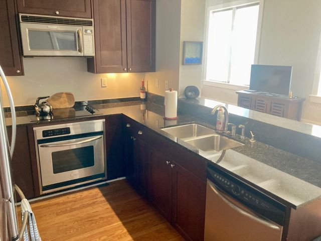 415 22nd Street 4A, Galveston, TX 77550