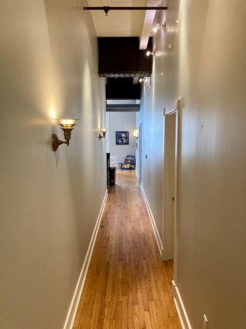 415 22nd Street 4A, Galveston, TX 77550