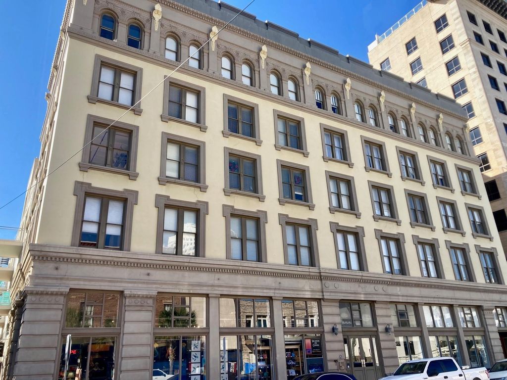 415 22nd Street 4A, Galveston, TX 77550