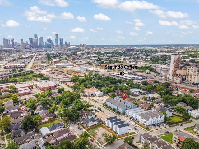 955 Saint Augustine Street, Houston, TX 77023