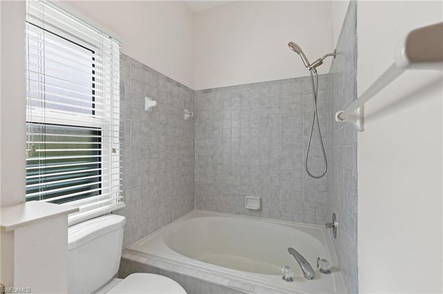 3657 Kent DR, Naples, FL 34112