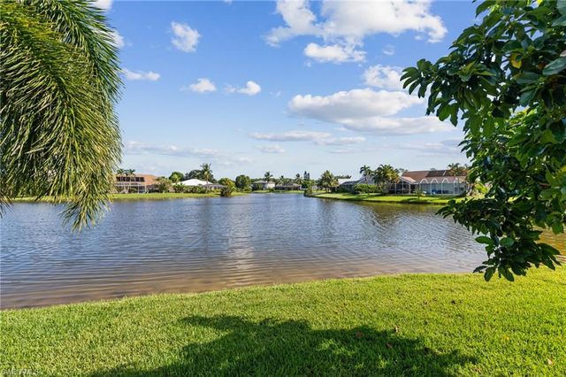 3657 Kent DR, Naples, FL 34112