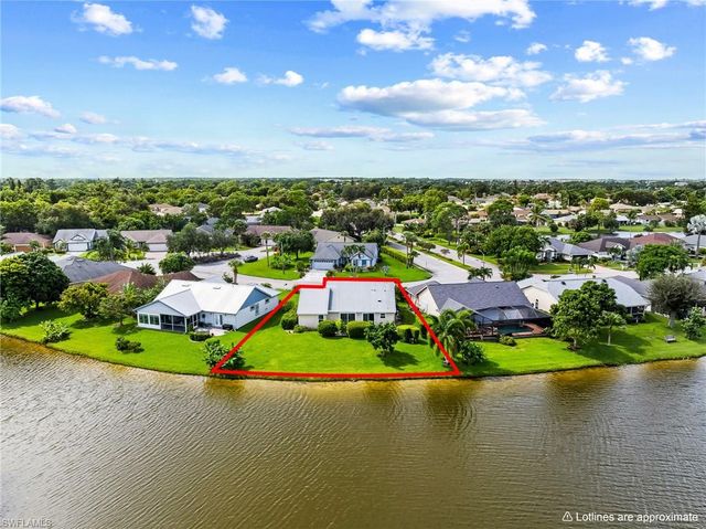 3657 Kent DR, Naples, FL 34112