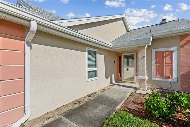 3657 Kent DR, Naples, FL 34112
