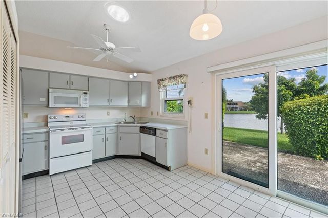 3657 Kent DR, Naples, FL 34112