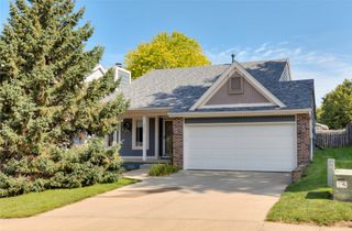 5317 Meadow Place, West Des Moines, IA 50266