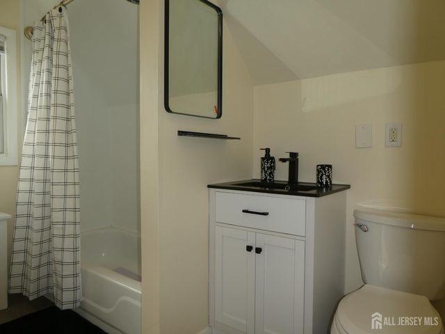 1354 Stelton Road, Piscataway, NJ 08854