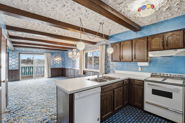 6221 Honeymoon Drive, Lakeview, MI 48850