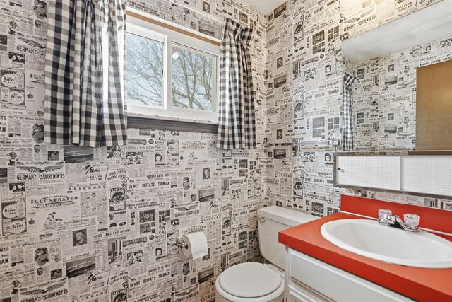 6221 Honeymoon Drive, Lakeview, MI 48850