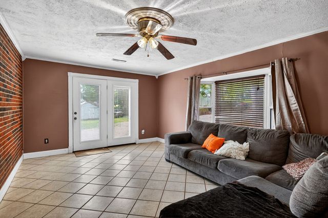 516 Heather Dr, Sparta, TN 38583