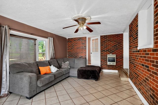 516 Heather Dr, Sparta, TN 38583