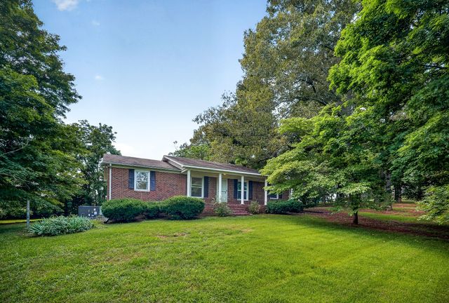 516 Heather Dr, Sparta, TN 38583