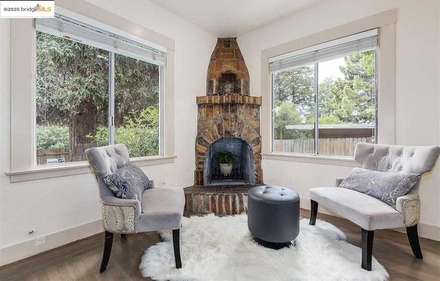 6454 Mokelumne Ave, Oakland, CA 94605