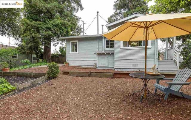 6454 Mokelumne Ave, Oakland, CA 94605