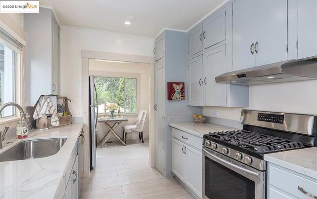 6454 Mokelumne Ave, Oakland, CA 94605