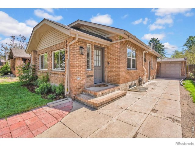 2164 S Lincoln Street, Denver, CO 80210