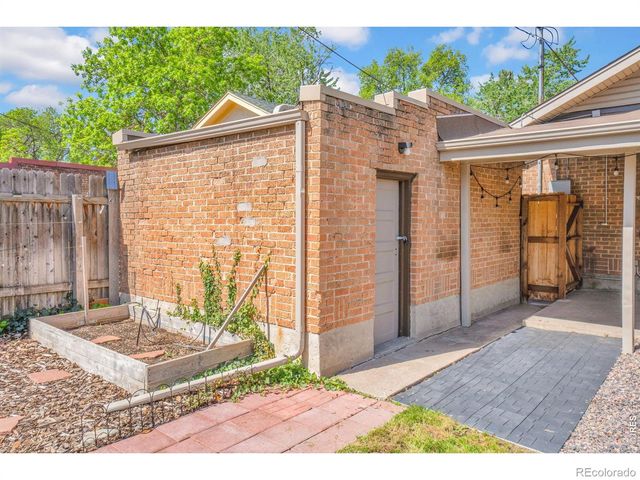 2164 S Lincoln Street, Denver, CO 80210