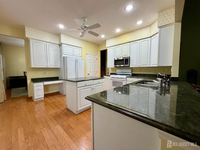 49 Dawson Lane, Monroe, NJ 08831
