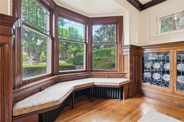 5800 Aylesboro, Squirrel Hill, PA 15217