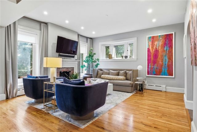 5800 Aylesboro, Squirrel Hill, PA 15217