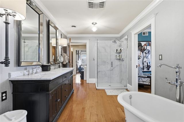 5800 Aylesboro, Squirrel Hill, PA 15217
