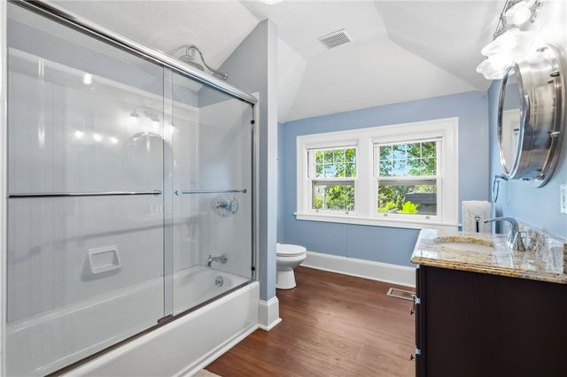 5800 Aylesboro, Squirrel Hill, PA 15217