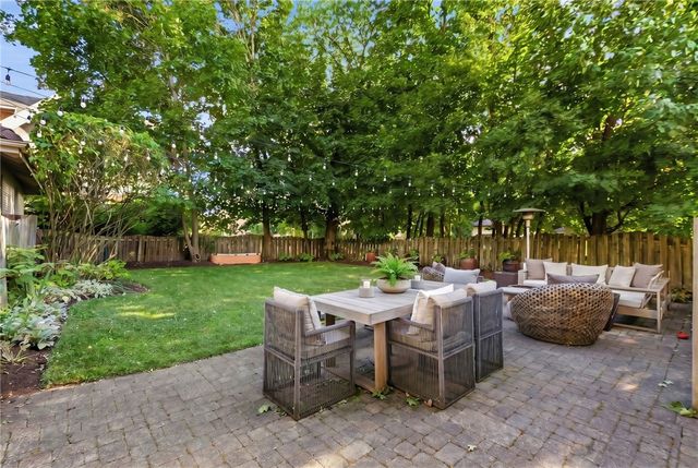 5800 Aylesboro, Squirrel Hill, PA 15217