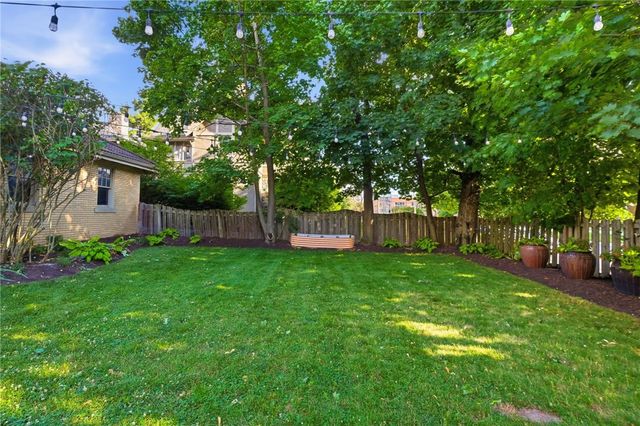 5800 Aylesboro, Squirrel Hill, PA 15217