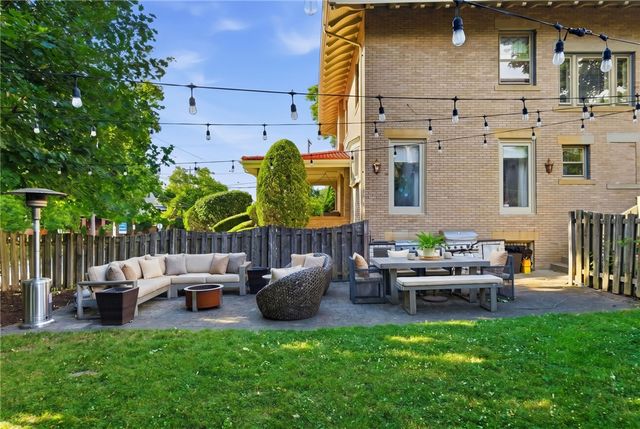 5800 Aylesboro, Squirrel Hill, PA 15217