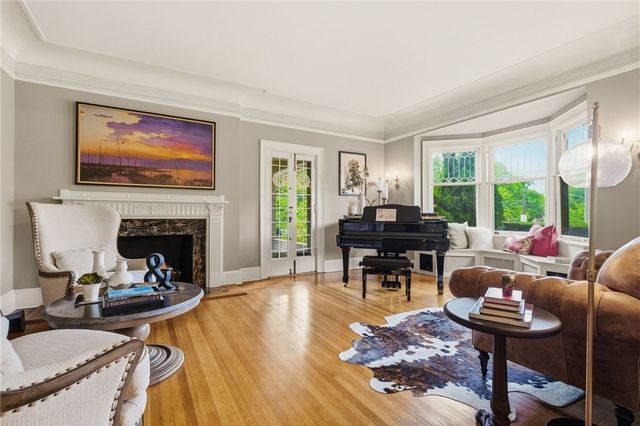 5800 Aylesboro, Squirrel Hill, PA 15217