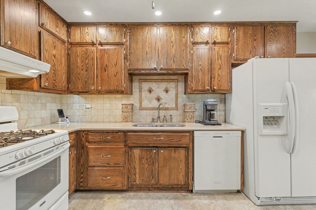 8507 167th Street, Tinley Park, IL 60487 — photo 4