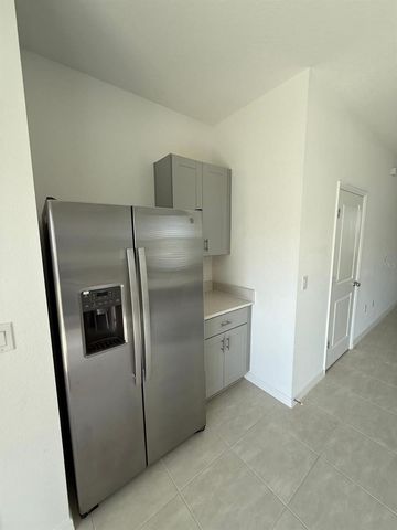 3208 SKYLINE LOOP, Kissimmee, FL 34758