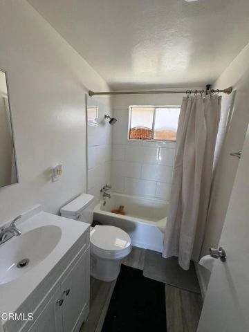 1525 W 9th Street, Oxnard, CA 93035
