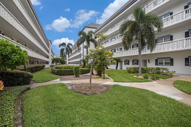 139 BLUFF VIEW DRIVE 104, Belleair Bluffs, FL 33770