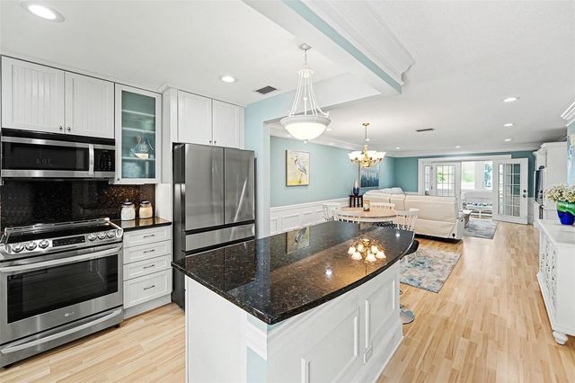 139 BLUFF VIEW DRIVE 104, Belleair Bluffs, FL 33770