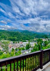 241 Greystone Heights Road Road, Gatlinburg, TN 37738