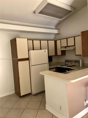 651 Lyons Rd 10204, Coconut Creek, FL 33063